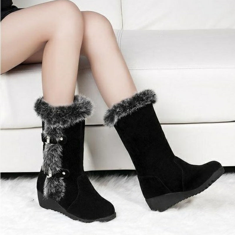 Halbhohe Damen Winterstiefel mit Kunstfellrand