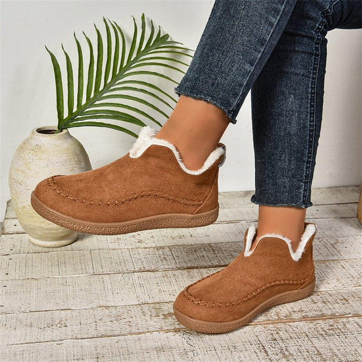 Flache Damen Stiefeletten mit V-Schnitt