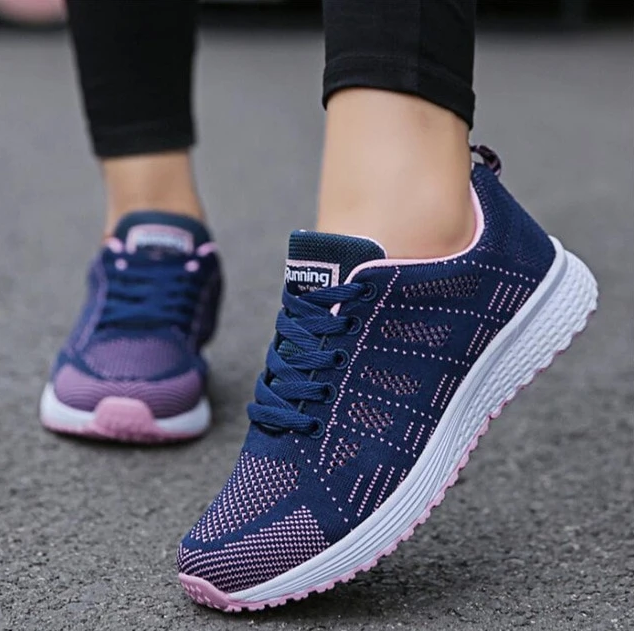 Leichte Damen Mesh-Sneaker in Weiss