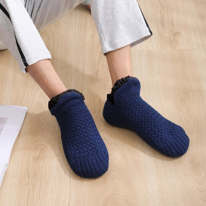 Gestrickte Hüttensocken mit Sherpa-Futter und Noppen
