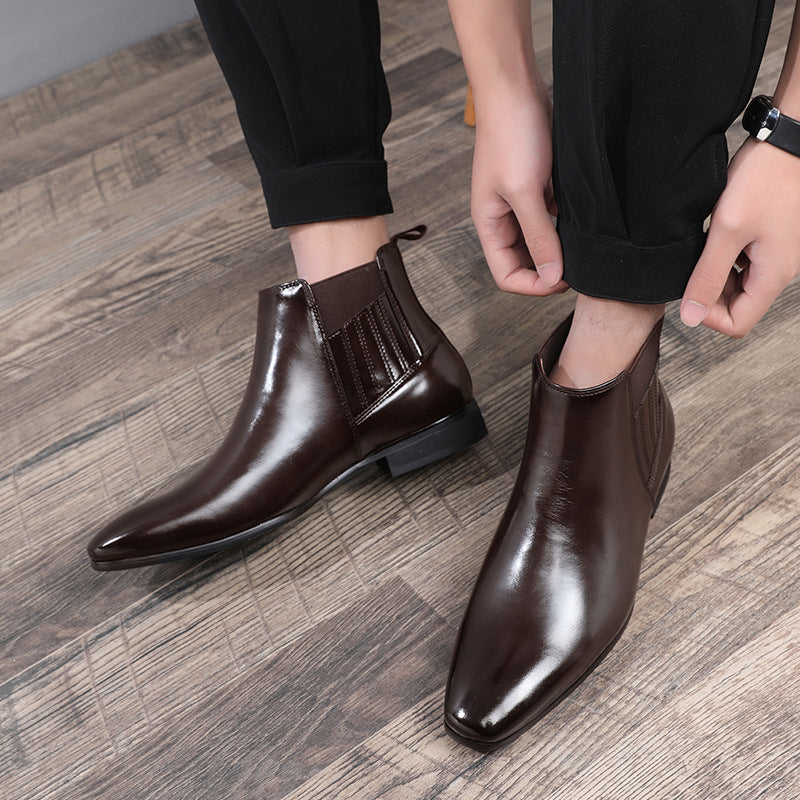 Glänzende Herren Chelsea Boots in Schwarz
