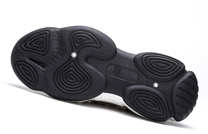 Herren Mesh-Sneaker mit dicker weisser Sohle